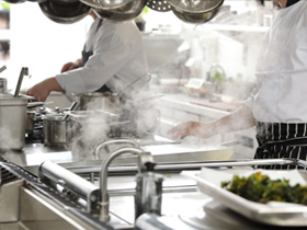 Looking Ahead: 5 Foodservice Industry Trends for 2021